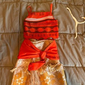 Used Disney Moana costume size 10/12